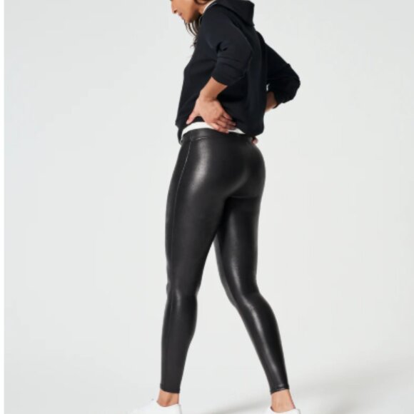 NWT 1X (or XL) SPANX Faux Leather Legging in Black (ABBA) - Picture 2 of 16